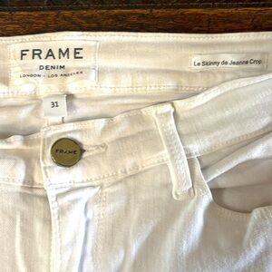 Frame Denim 31 W Le Skinny de Jeanne Crop distressed White Jeans